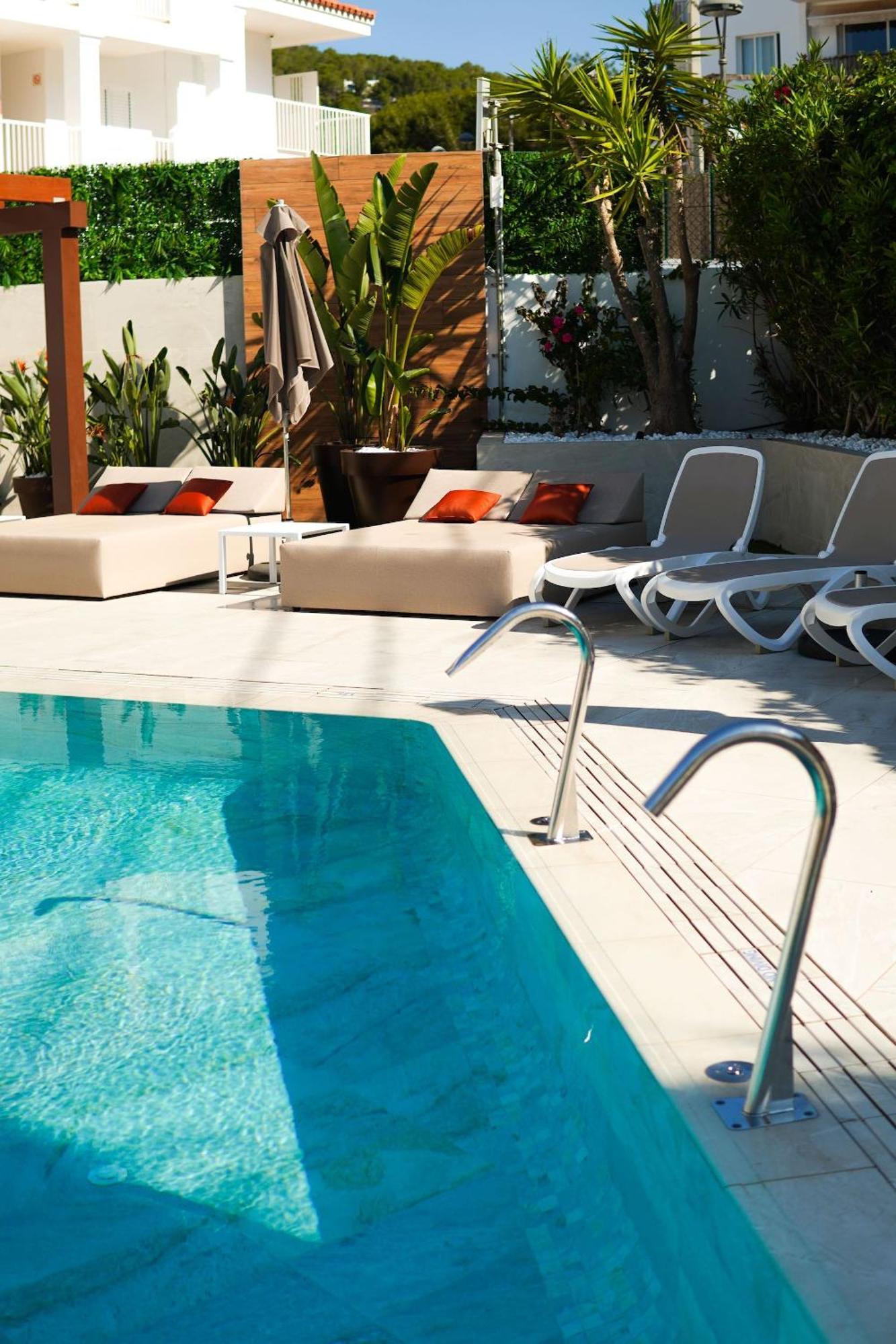 Typic Oasis Sa Tanca Apartment Cala Llonga  Bagian luar foto