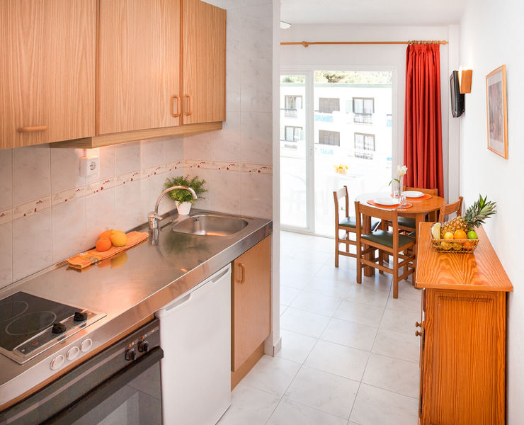 Typic Oasis Sa Tanca Apartment Cala Llonga  Bagian luar foto