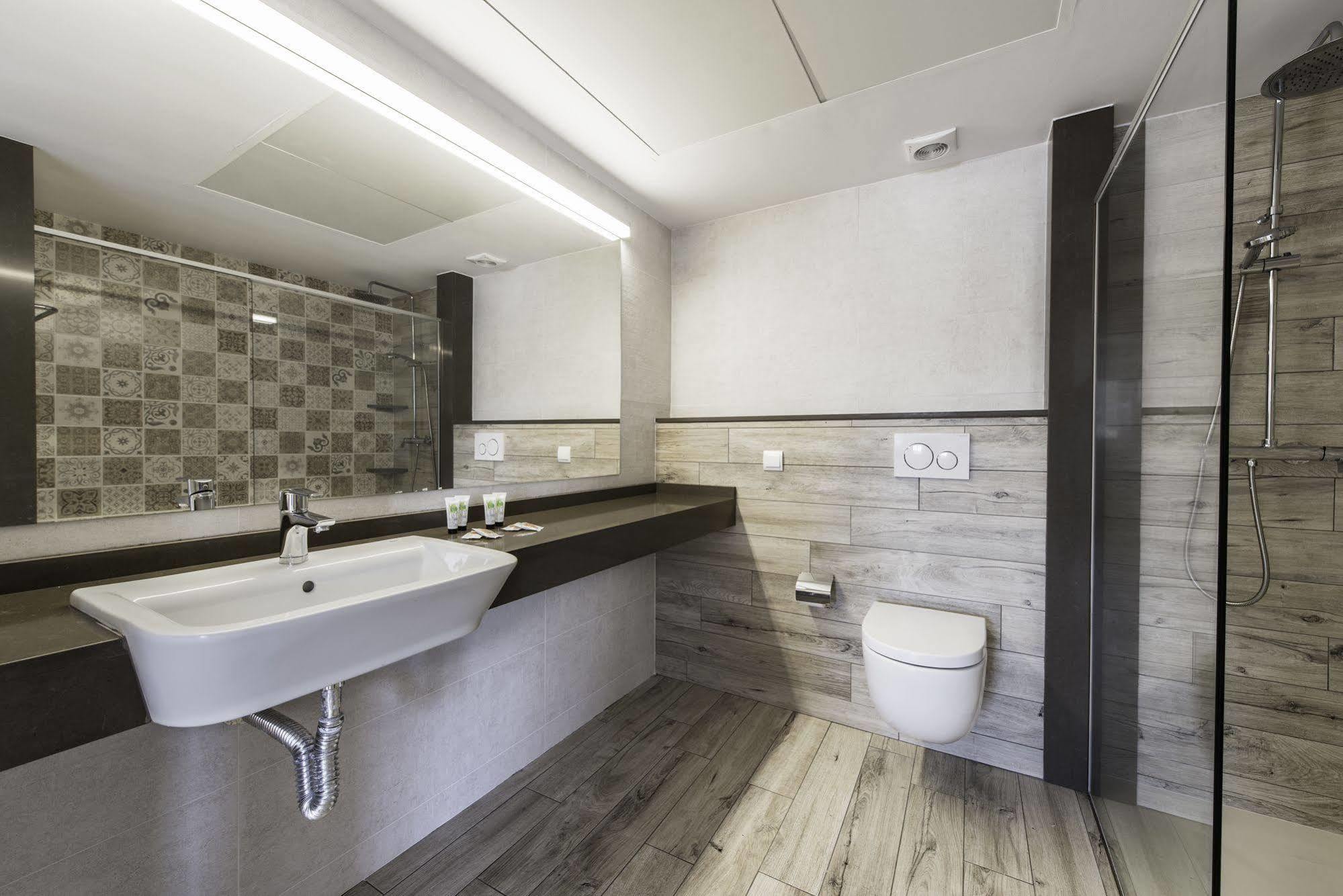 Typic Oasis Sa Tanca Apartment Cala Llonga  Bagian luar foto