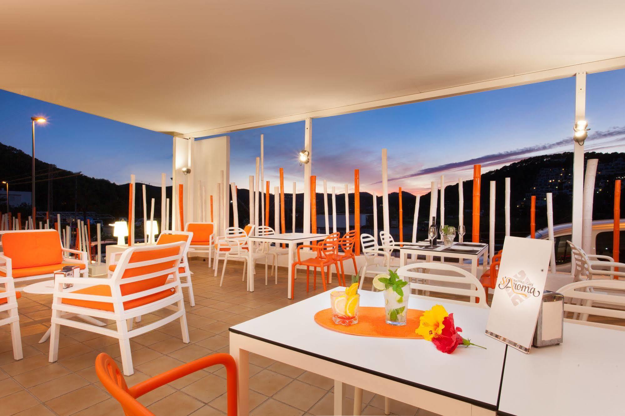 Typic Oasis Sa Tanca Apartment Cala Llonga  Bagian luar foto